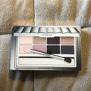 Clinique- All About Shadow Stay Matte